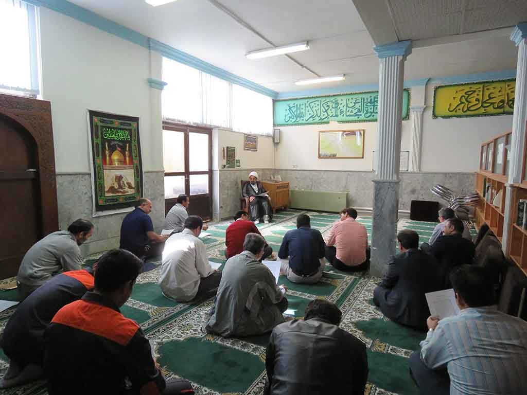 امتحان آموزش عقیدتی مؤسسه رازی مشهد